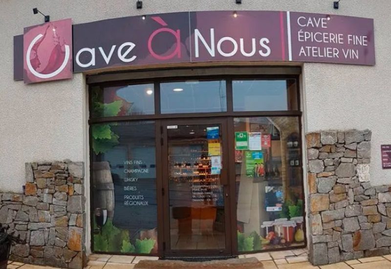 CAVE À NOUS